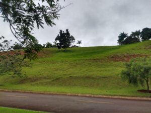 Terreno em condomínio 1370 m2 no Village Paraibuna