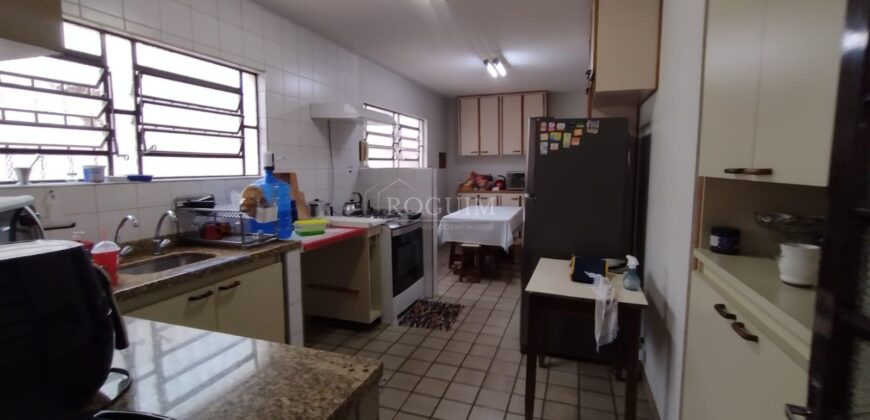 Casa no Jardim das Indústrias – 250 m²