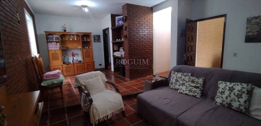 Casa no Jardim das Indústrias – 250 m²