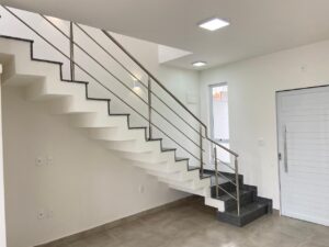 Sobrado recém construído no Altos da Vila Paiva