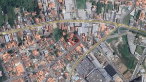 Terreno plano de 900 m² (3 lotes de 300 m² ) localizado em Jacareí no Bairro do São João – Centro
