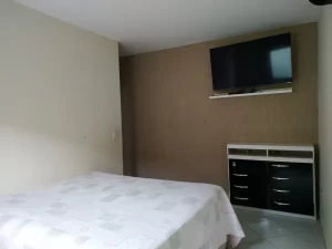 CASA À VENDA NO JARDIM BANDEIRANTES