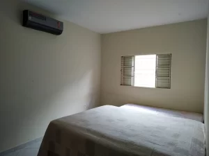 CASA À VENDA NO JARDIM BANDEIRANTES