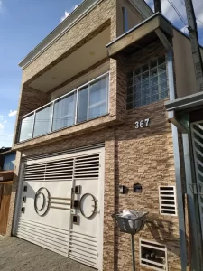 CASA À VENDA NO JARDIM BANDEIRANTES