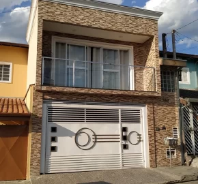 CASA À VENDA NO JARDIM BANDEIRANTES