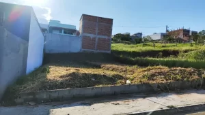 📌 2 LOTES DISPONÍVEIS (Lote 59 ou 60) 📏 Medidas: 6m (frente) x 22m (fundo)