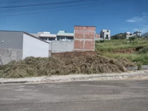 📌 2 LOTES DISPONÍVEIS (Lote 59 ou 60) 📏 Medidas: 6m (frente) x 22m (fundo)
