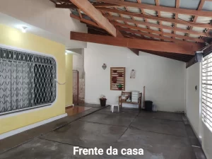 CASA AMPLA NO JARDIM AMÉRICA 232m²