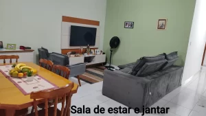 CASA AMPLA NO JARDIM AMÉRICA 232m²